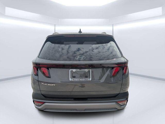 New 2026 Gray Hyundai SEL FWD image 4