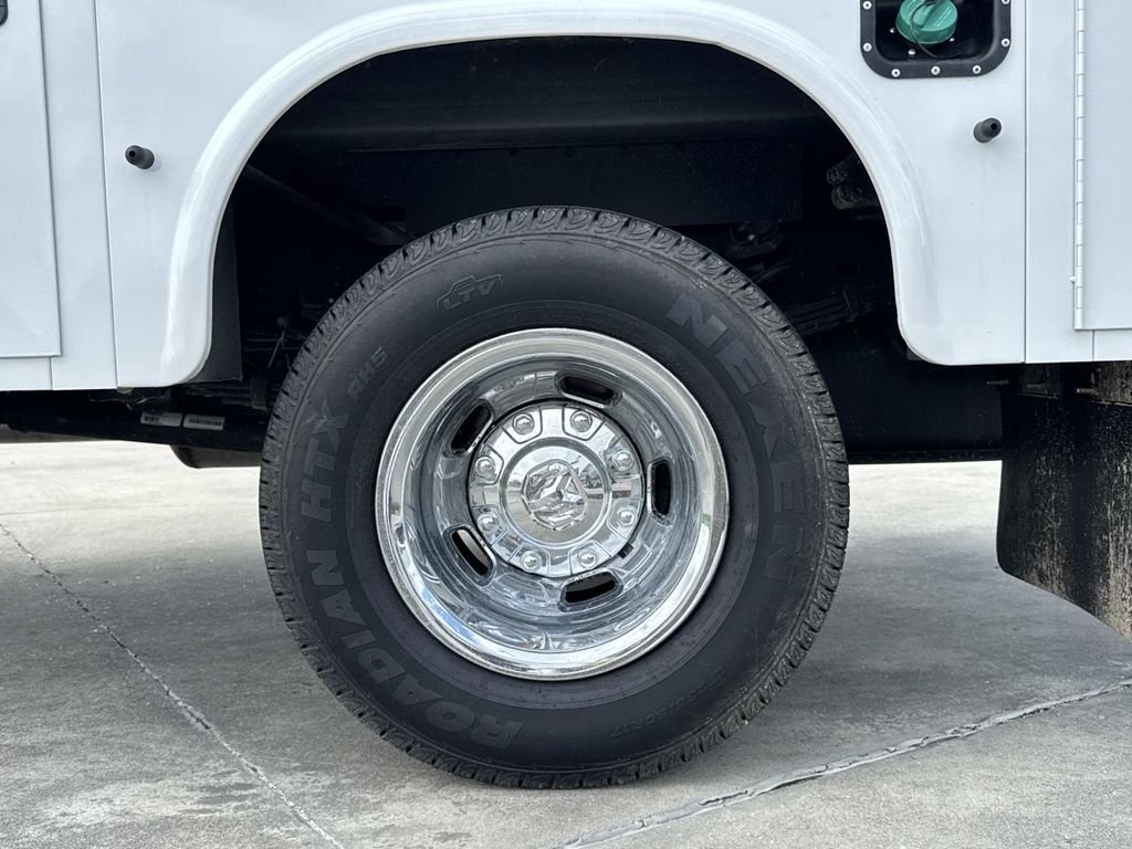2026 RAM 3500 Chassis Tradesman - Photo 10