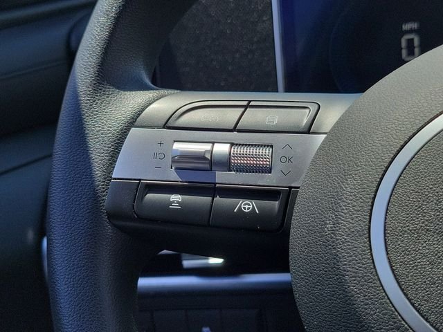 2025 Hyundai Tucson SE - Photo 23