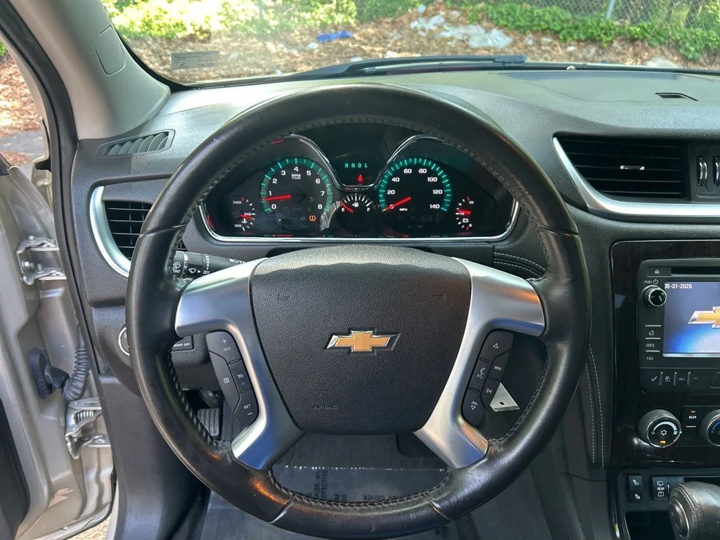 Used 2015 Gold Chevrolet LT image 21