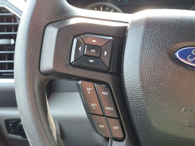 Used 2016 Blue Ford XLT image 18