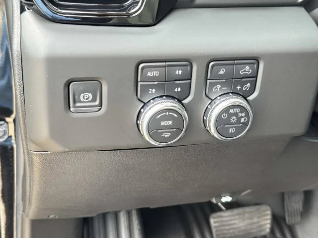 Used 2026 Black GMC AT4 image 34
