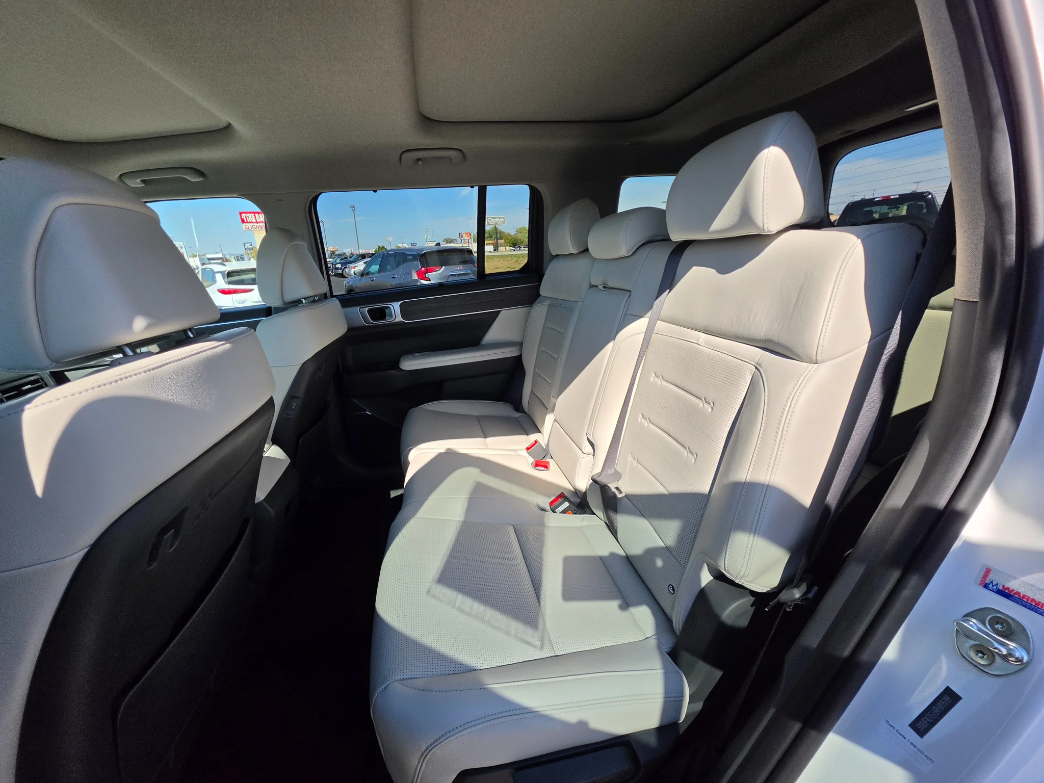 Used 2024 Serenity White Hyundai Limited image 22