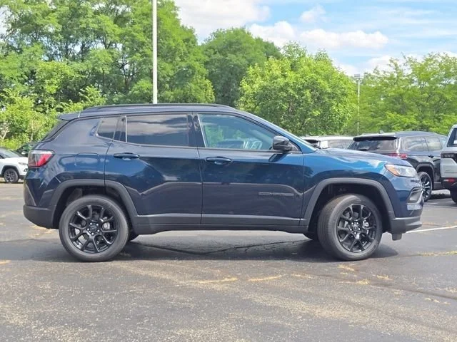New 2026 Fathom Blue Pearl Coat Jeep Latitude image 26