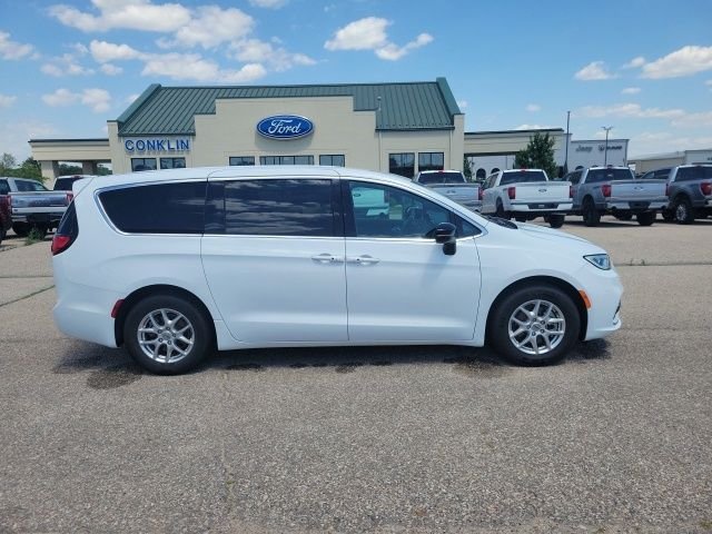 Used 2024 White Chrysler Touring image 20