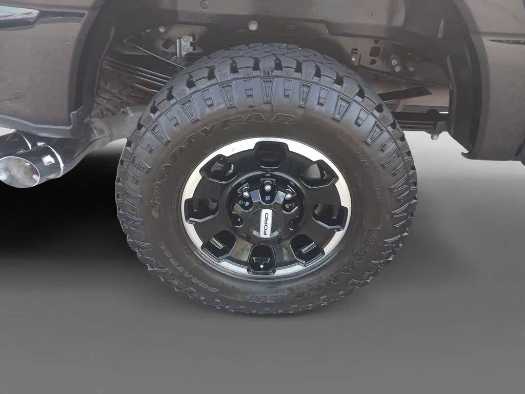 Used 2025 Black Ford Platinum image 10