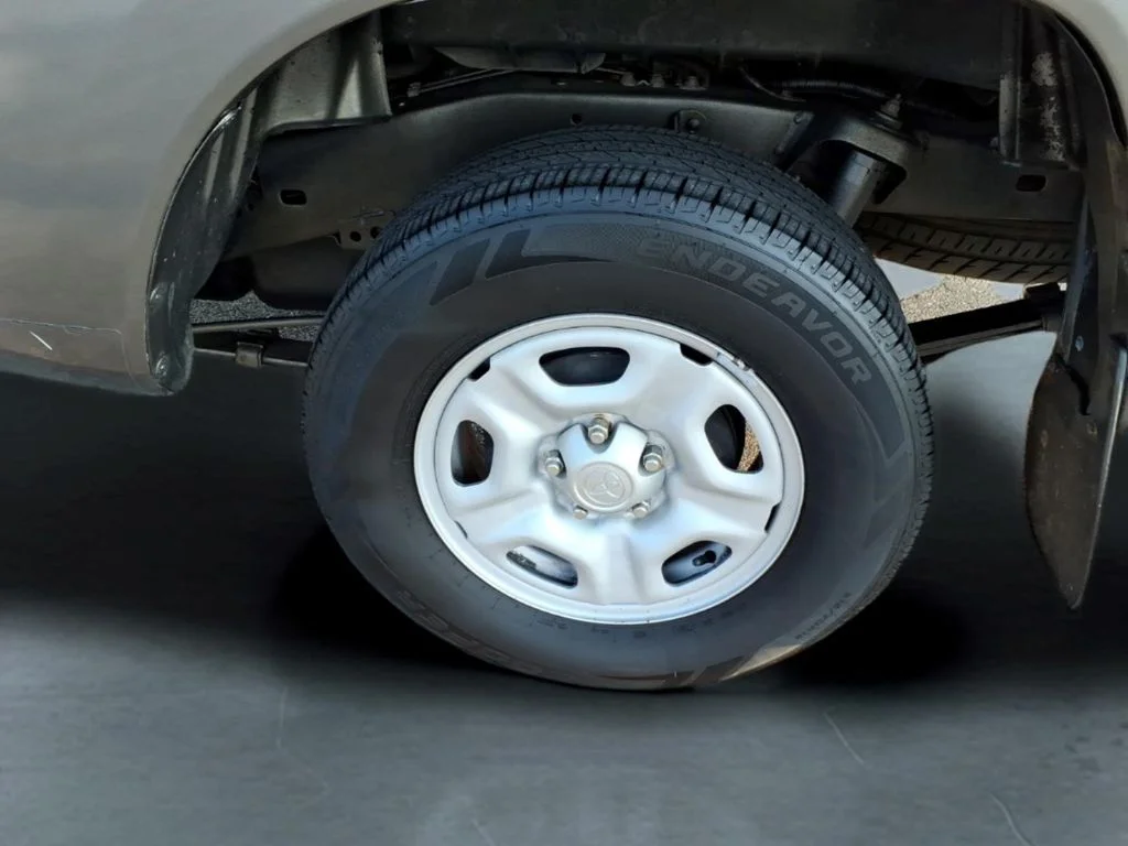 Used 2009 Beige Toyota  image 9