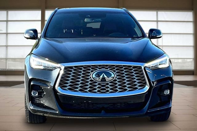 Used 2023 Black INFINITI SENSORY image 3