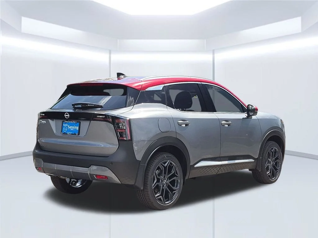 New 2027 Gray Nissan SR image 7