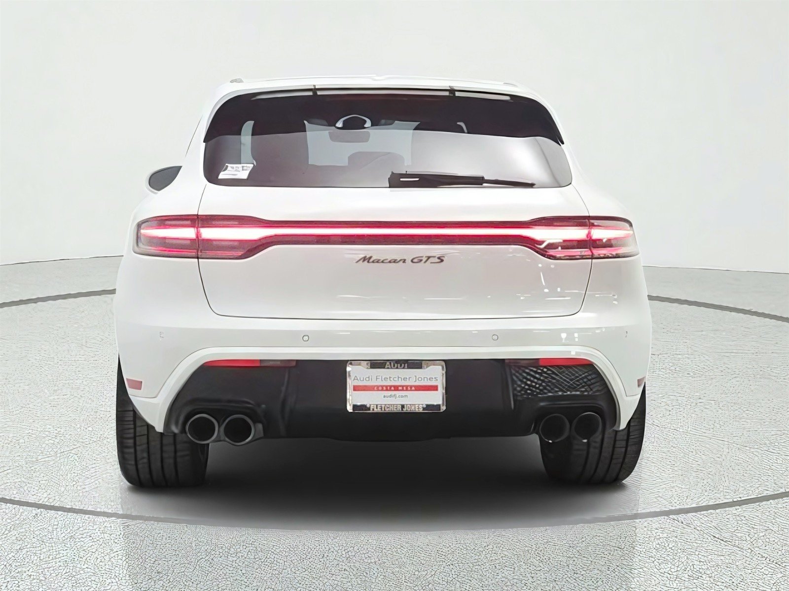 Used 2022 White Porsche GTS AWD image 6
