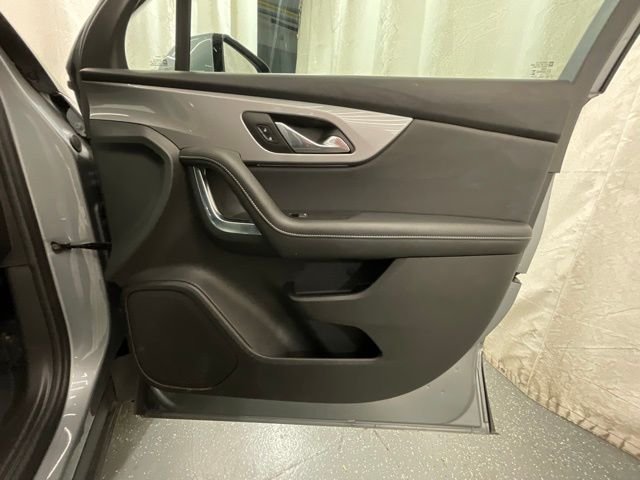 Used 2025 Gray Chevrolet LT image 22