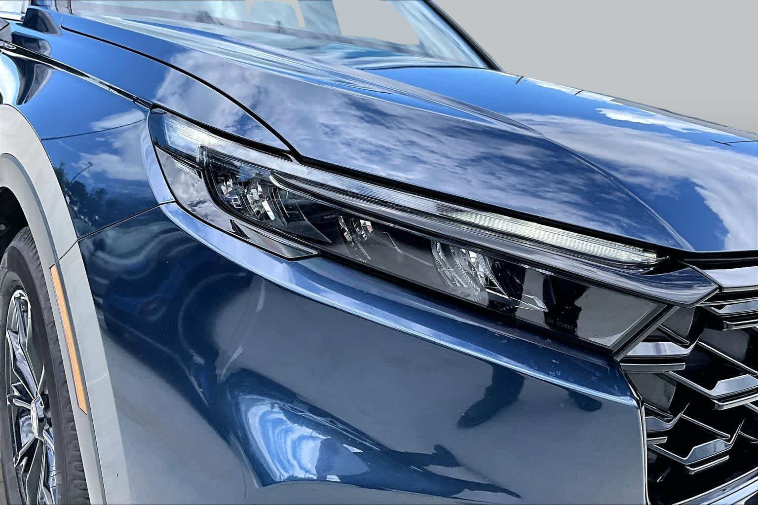 Used 2024 Canyon River Blue Metallic Honda Sport-L image 27