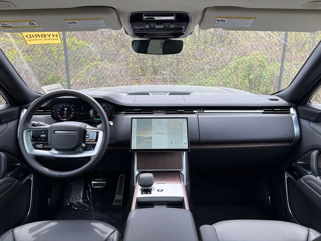 2025 Land Rover Range Rover SE - Photo 18