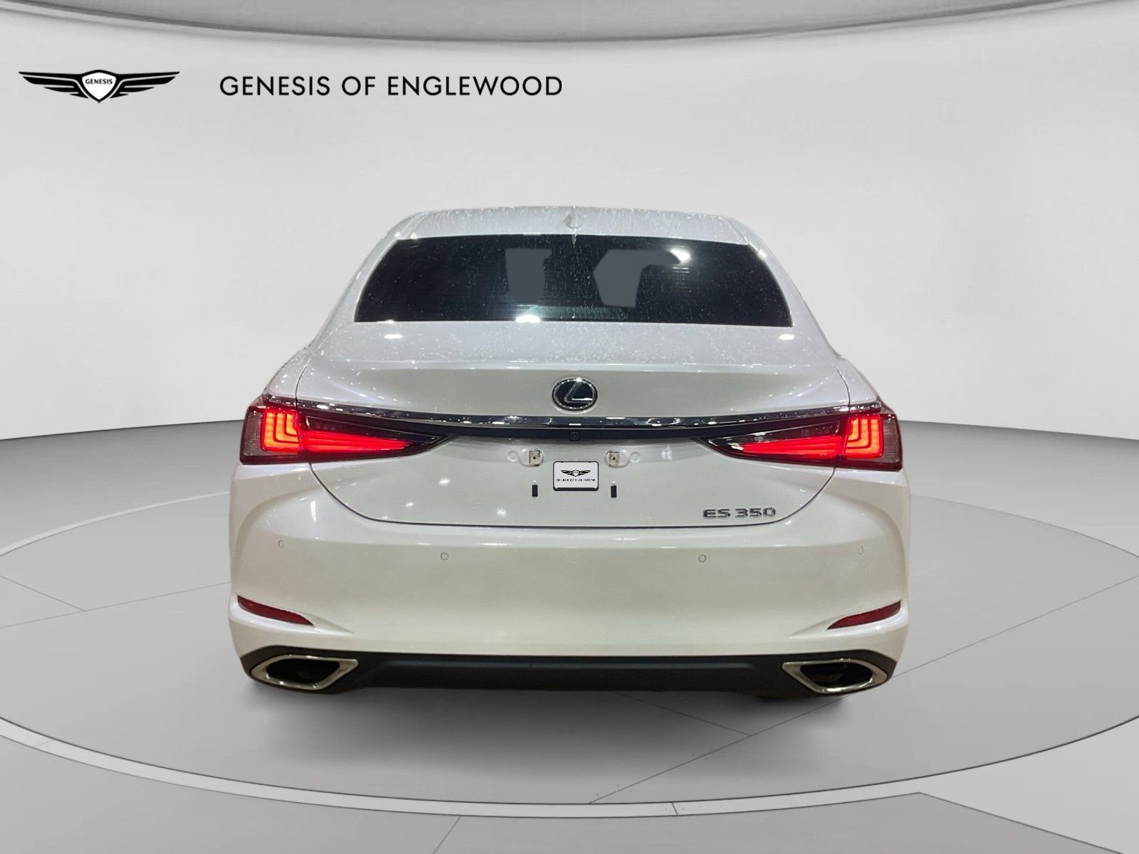 Used 2025 White Lexus 350 image 8