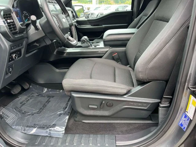 Used 2023 Gray Ford XLT image 28