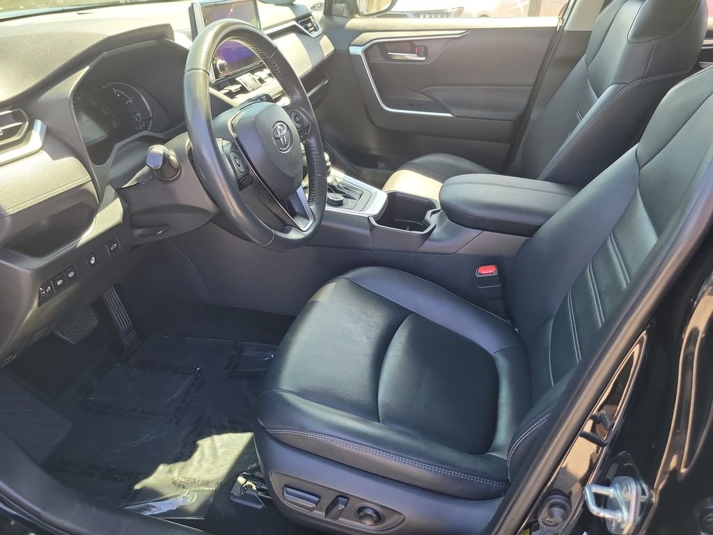 Used 2024 Black Toyota XLE Premium image 21
