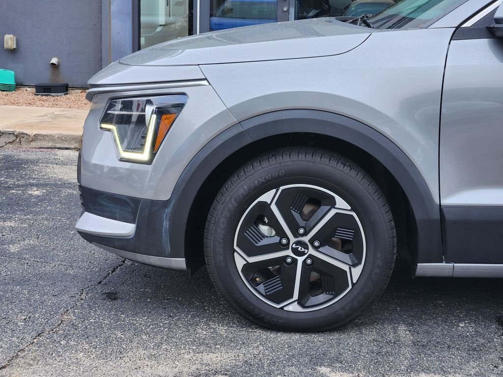 Used 2023 Gray Kia EX image 9