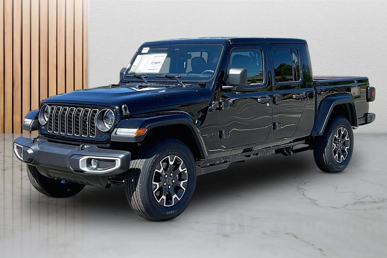 New 2026 Black Clear-Coat Exterior Paint Jeep Sahara image 4