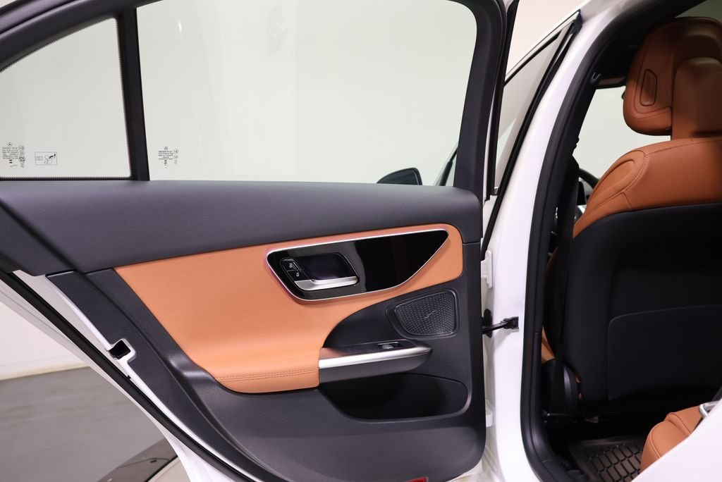 New 2026 Polar White Mercedes-Benz C 300 image 40