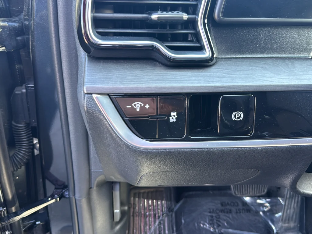 Used 2024 Gray Kia X-Line image 25