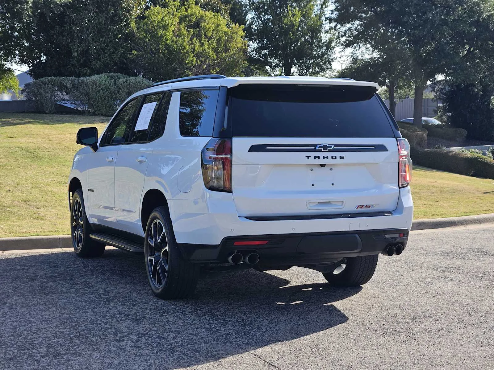 Used 2024 Summit White Chevrolet RST image 3