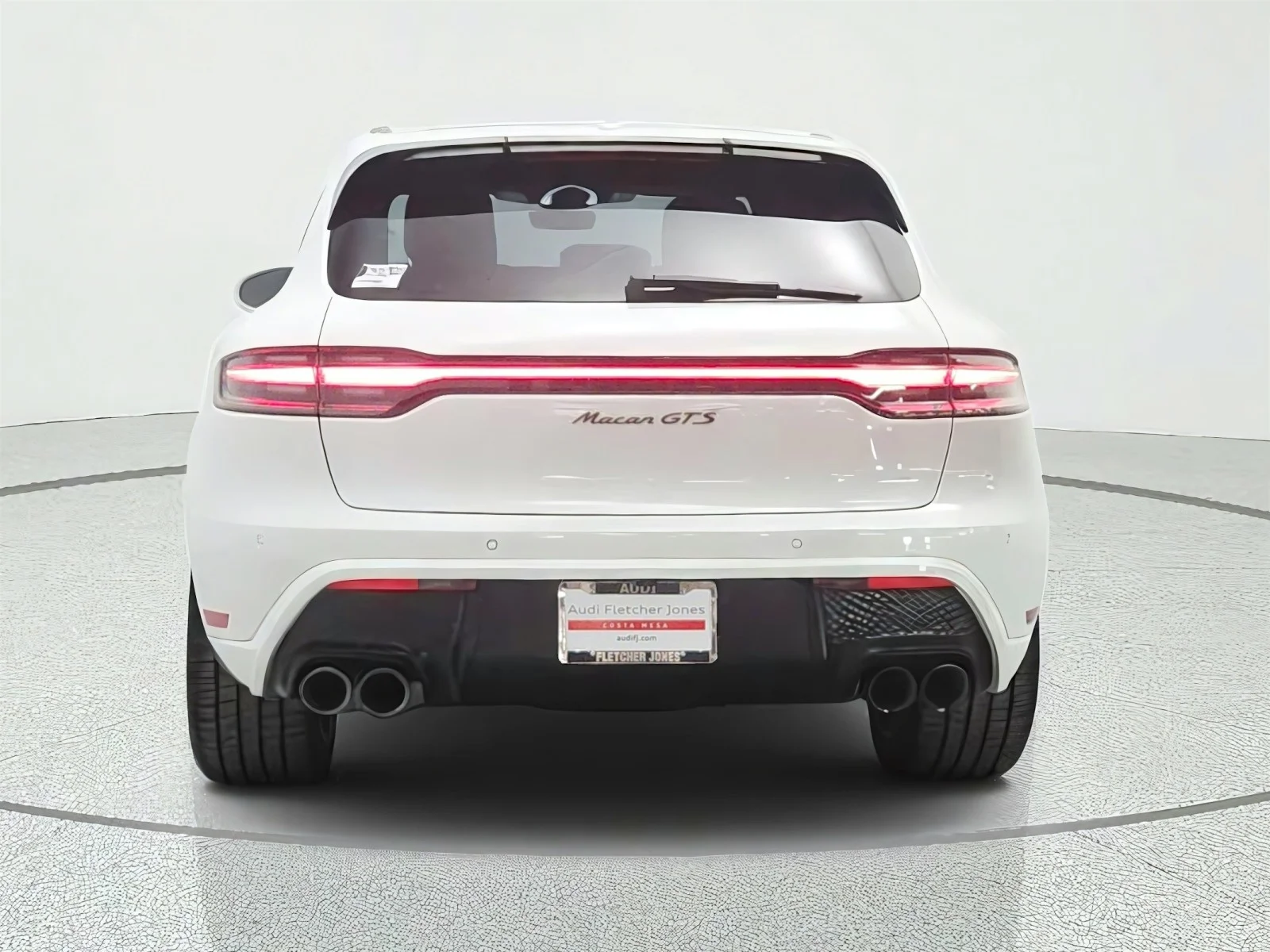 Used 2022 White Porsche GTS AWD image 6