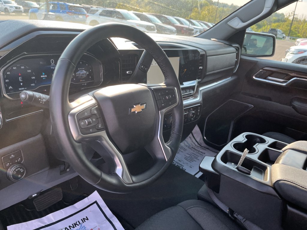 Used 2023 White Chevrolet LT image 15