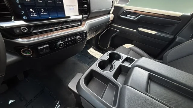 Used 2025 Black Chevrolet LT image 14
