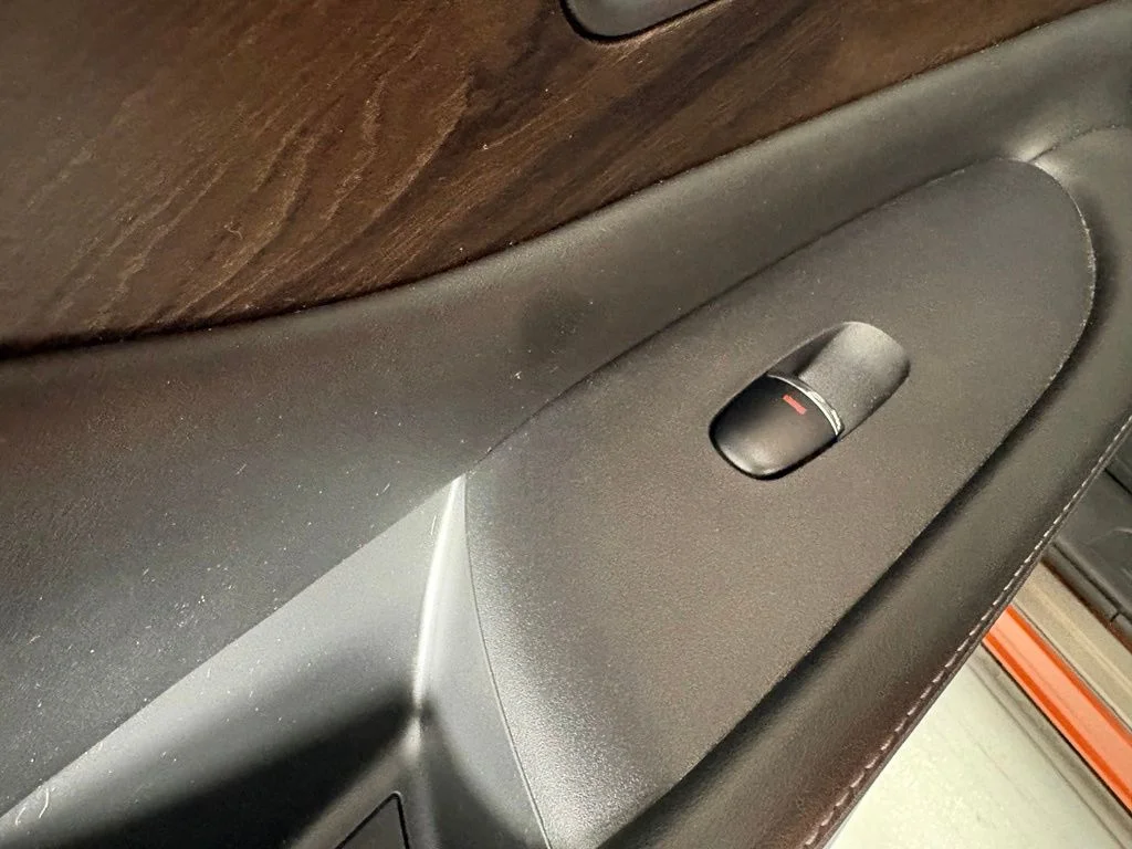 Used 2019 Orange Nissan Platinum image 39