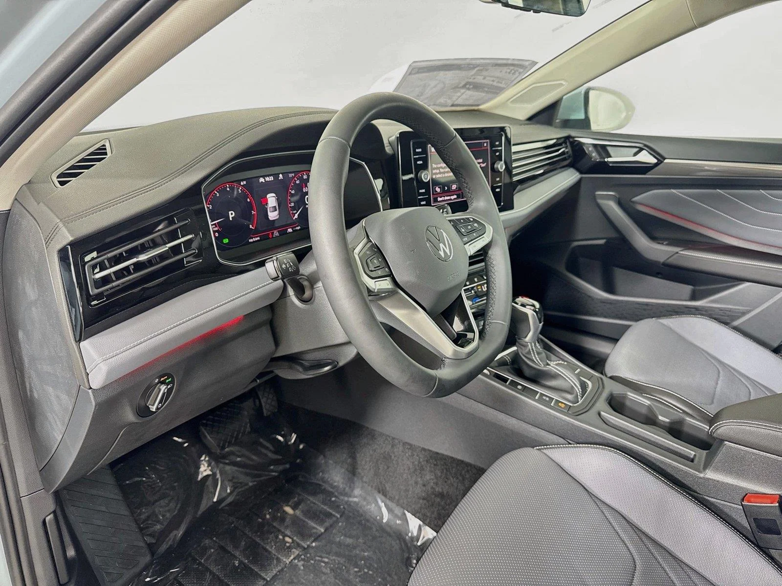 New 2027 GRAY Volkswagen SEL image 9