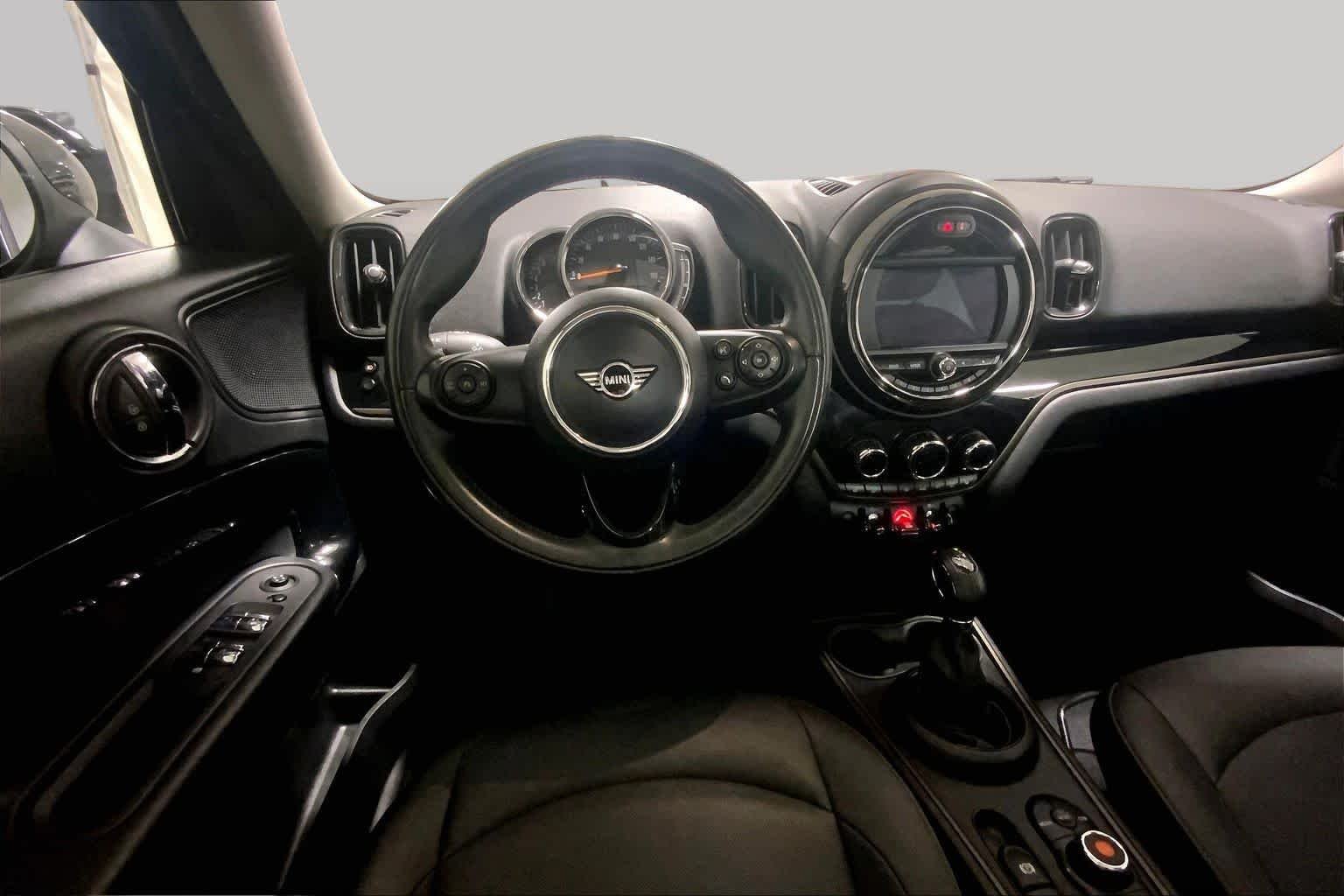 Used 2019 Midnight Black Metallic MINI Cooper image 5