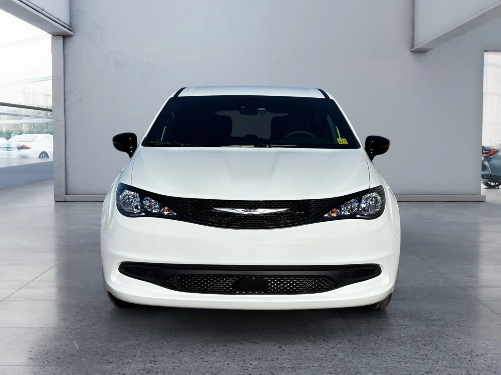 New 2027 BRIGHT WHITE Chrysler SXT image 8