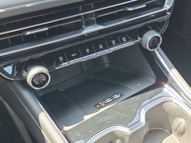 2025 Chevrolet Traverse LT - Photo 23