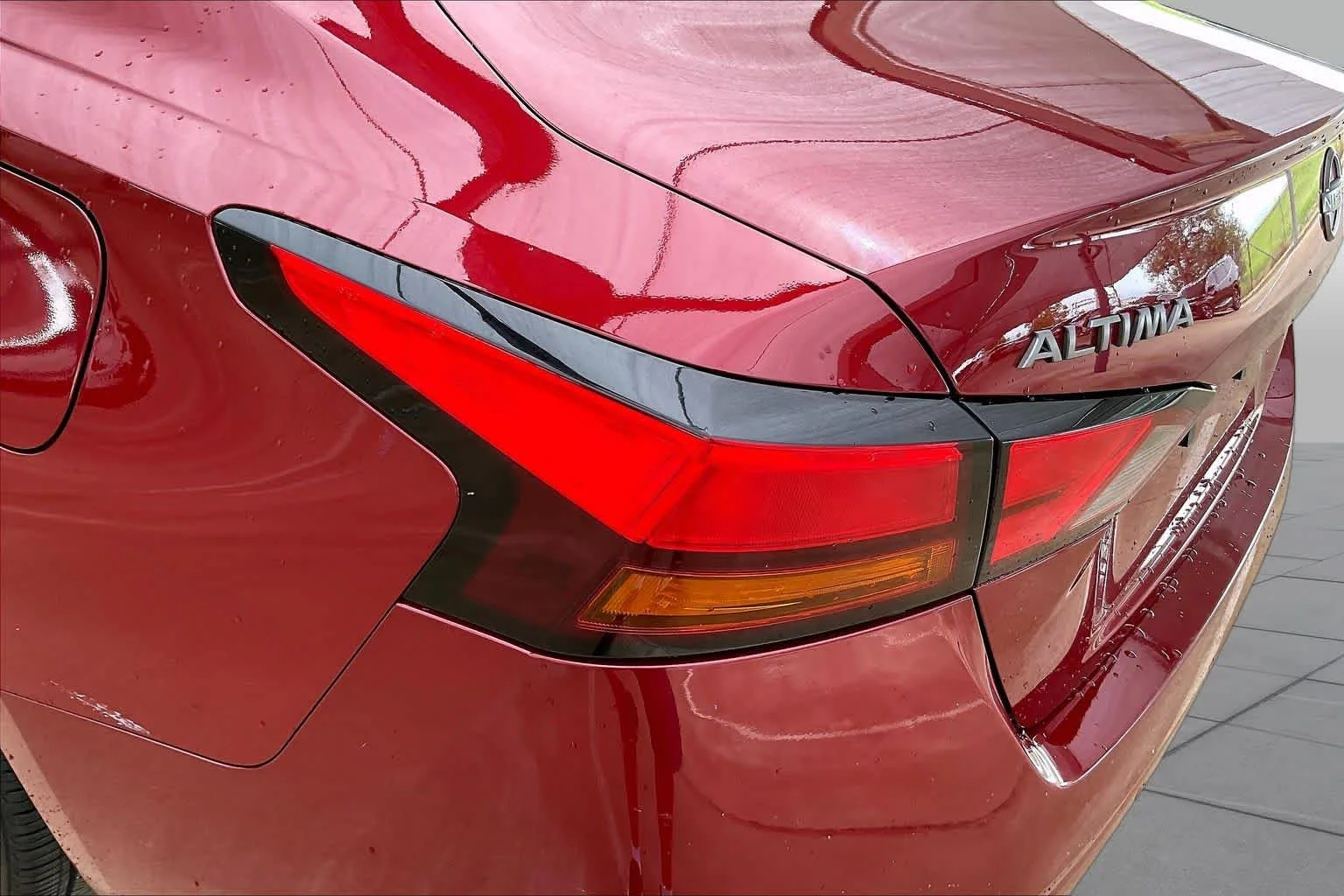 Used 2025 Scarlet Ember Nissan SV image 25