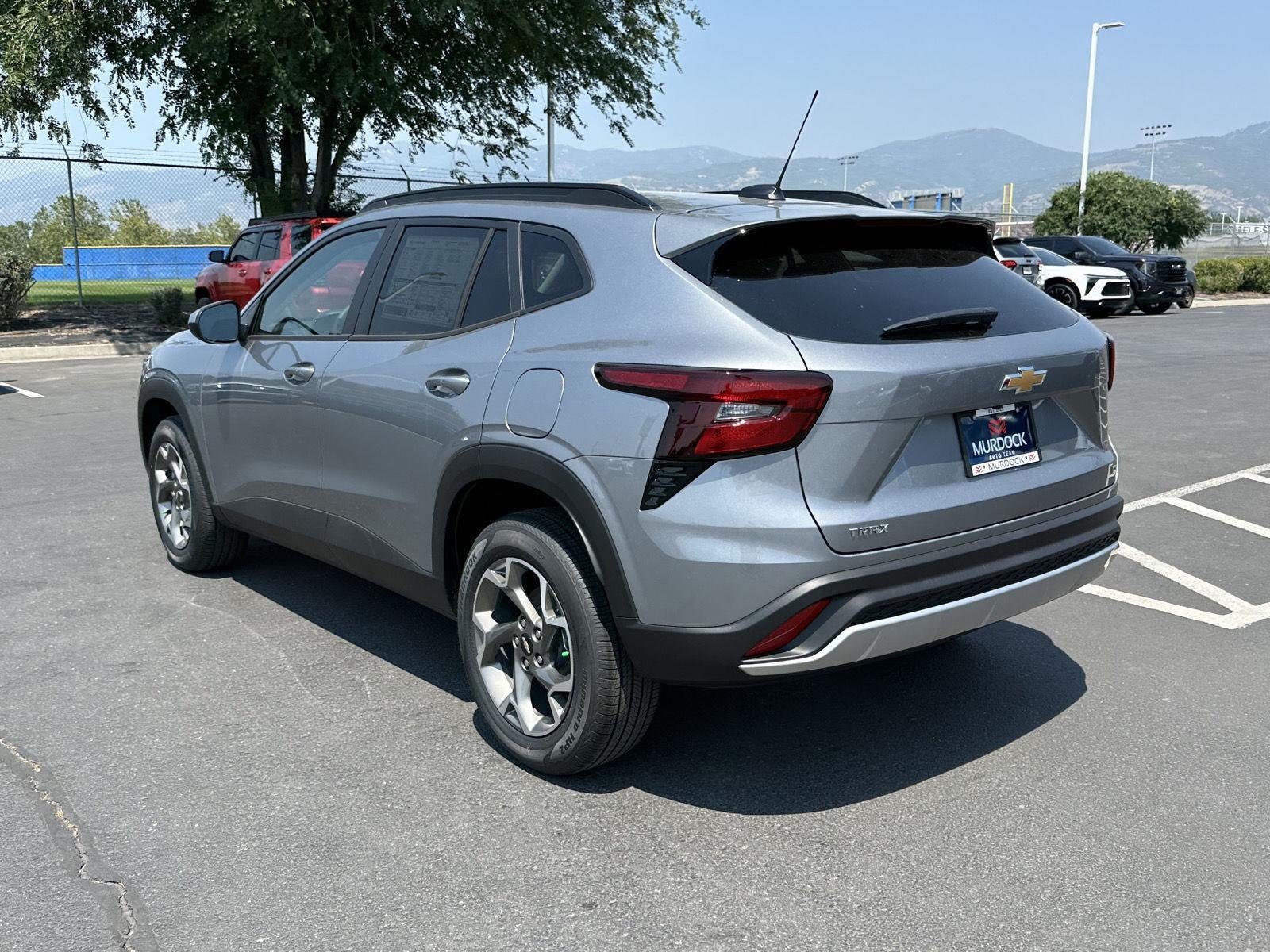 2026 Chevrolet Trax LT - Photo 12