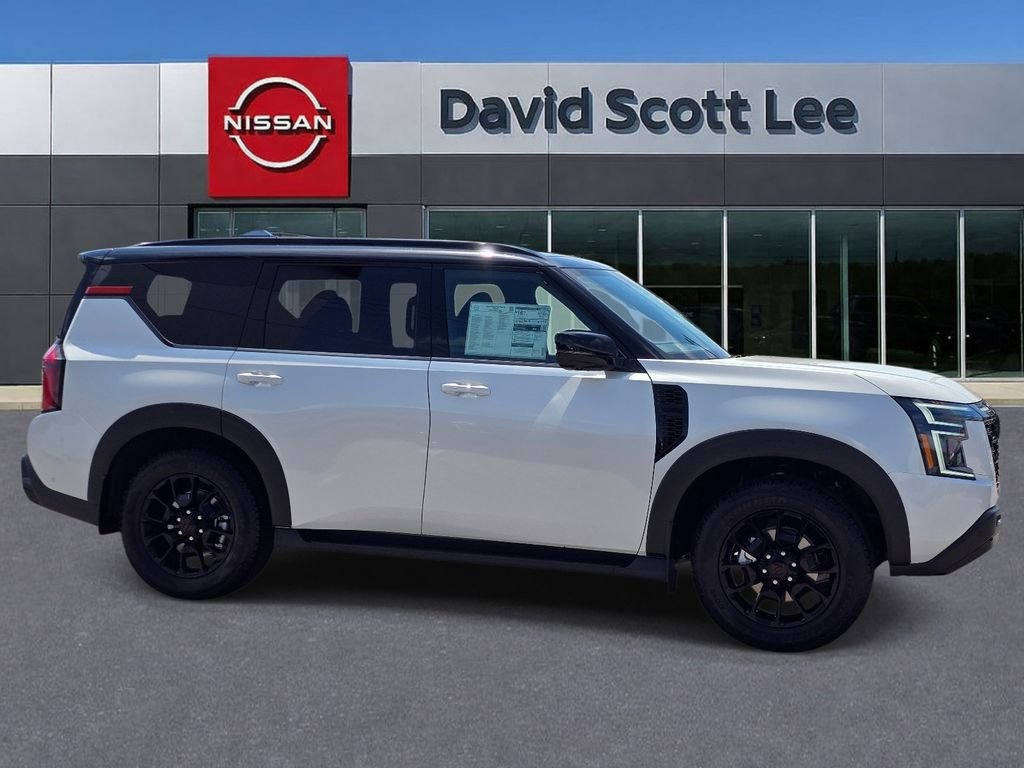 New 2026 Aspen White TriCoat / Super Black Two-tone Nissan PRO-4X® image 5