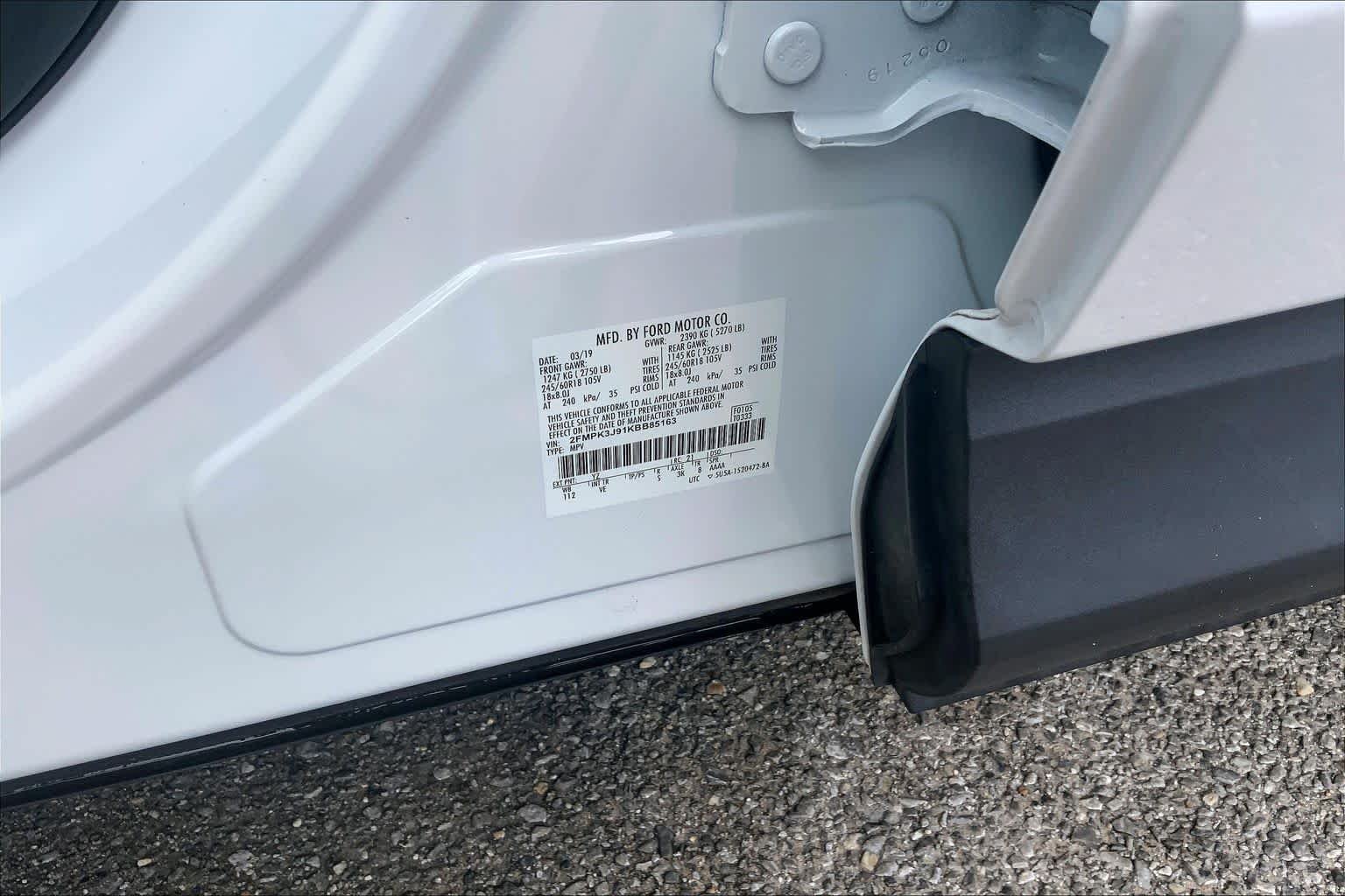 Used 2019 Oxford White Ford SEL image 32