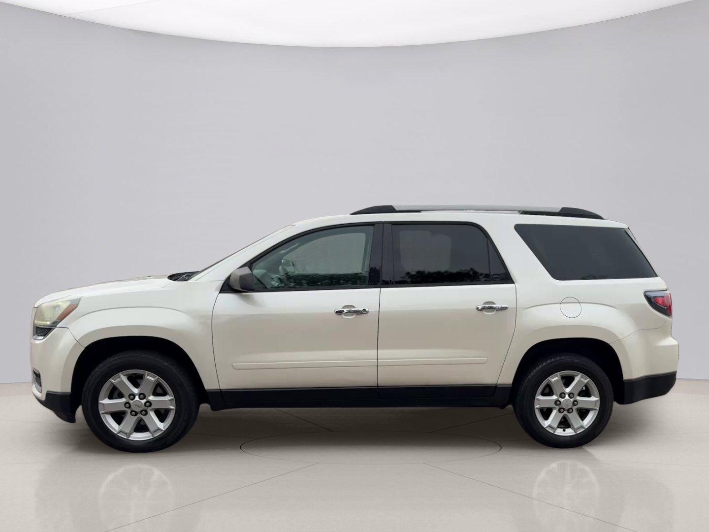 Used 2014 White Gmc SLE-2 image 2