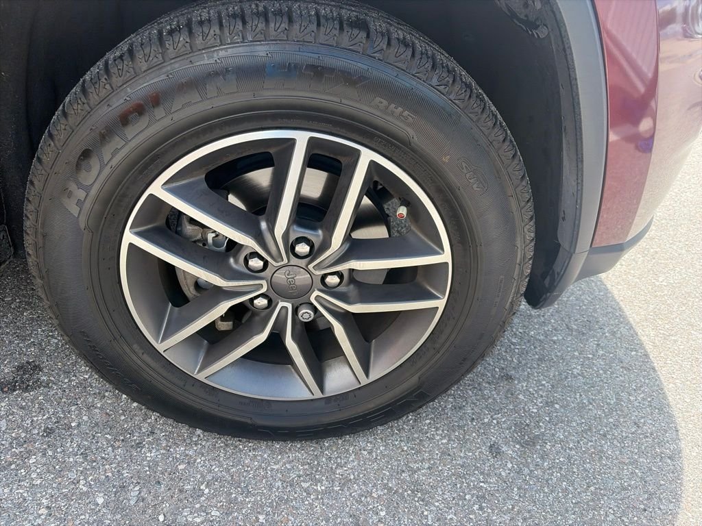 Used 2020 Red Jeep Limited image 9