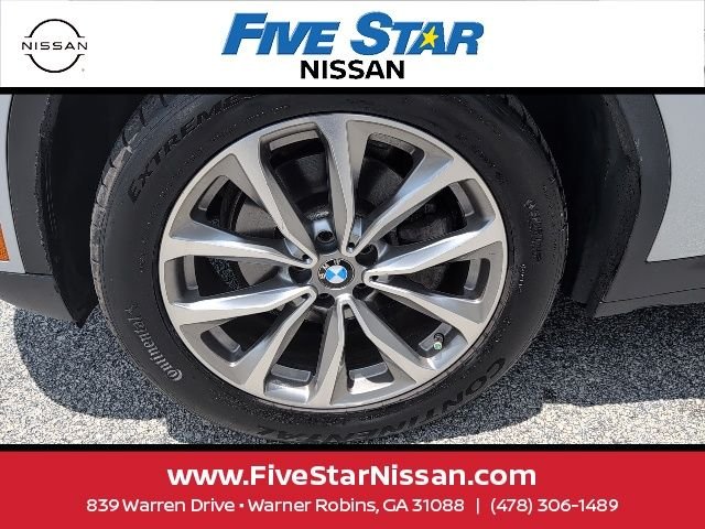Used 2019 Silver BMW xDrive30i image 14
