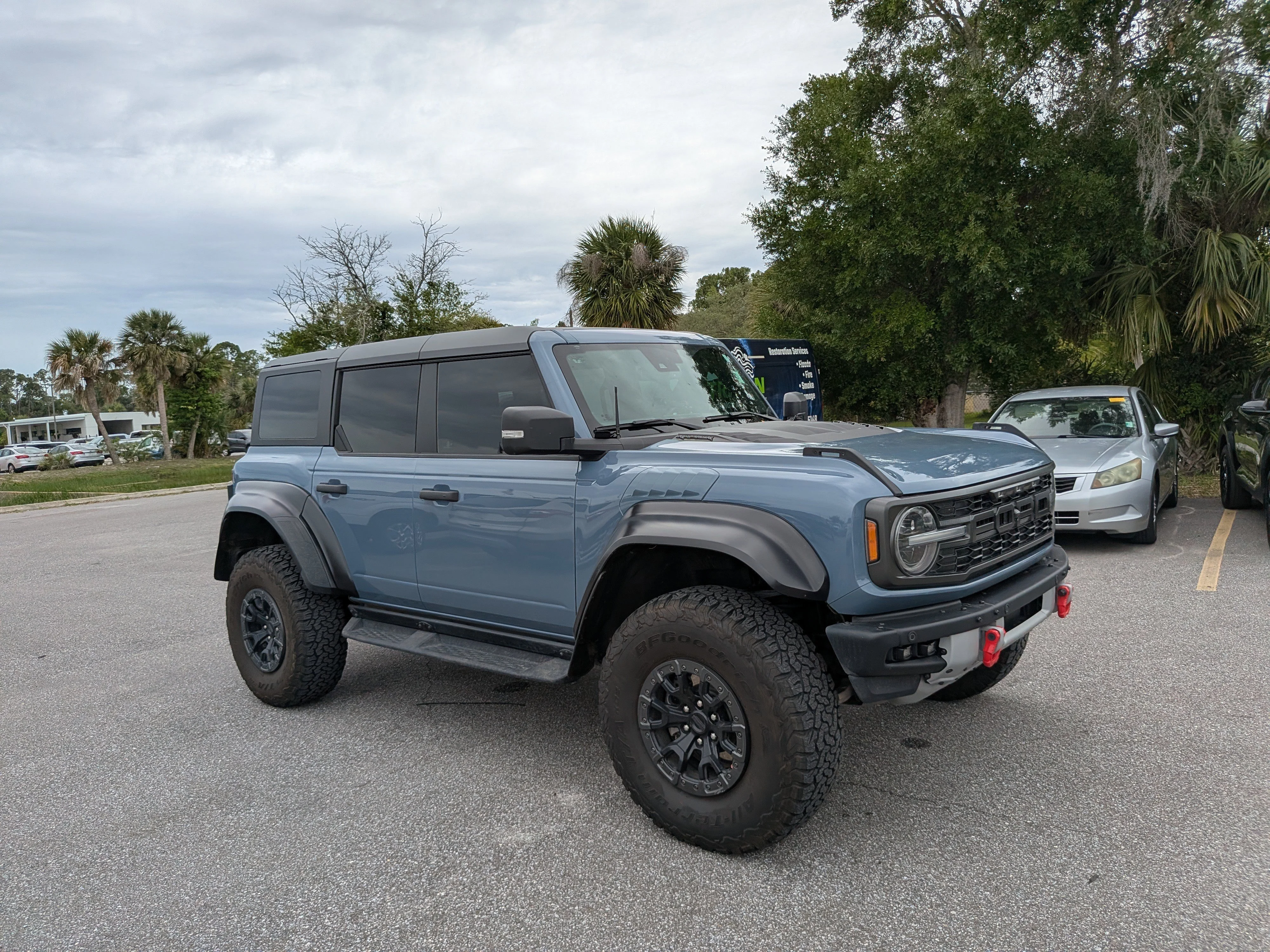 2023 Ford Bronco Raptor 4x4's photo