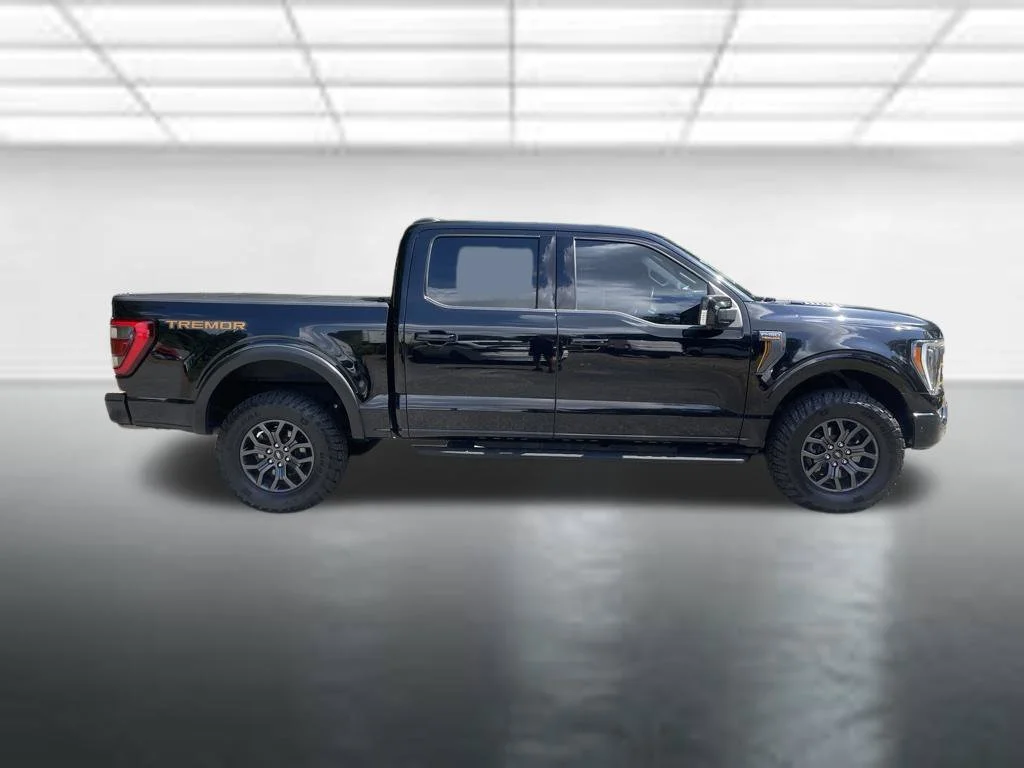 Certified Used 2022 Agate Black Metallic Ford Tremor image 6