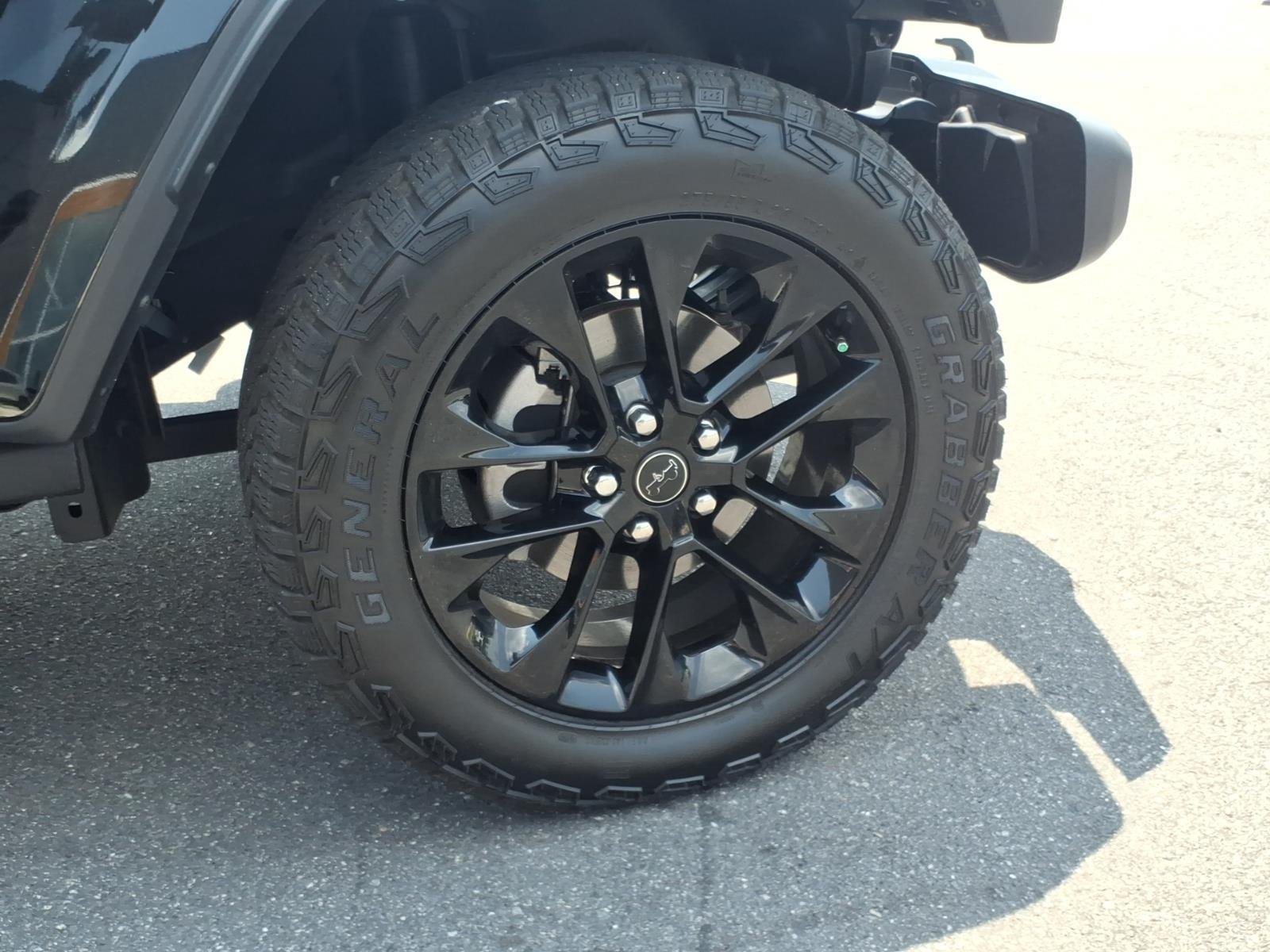 Used 2025 Black Clearcoat Jeep Nighthawk image 11