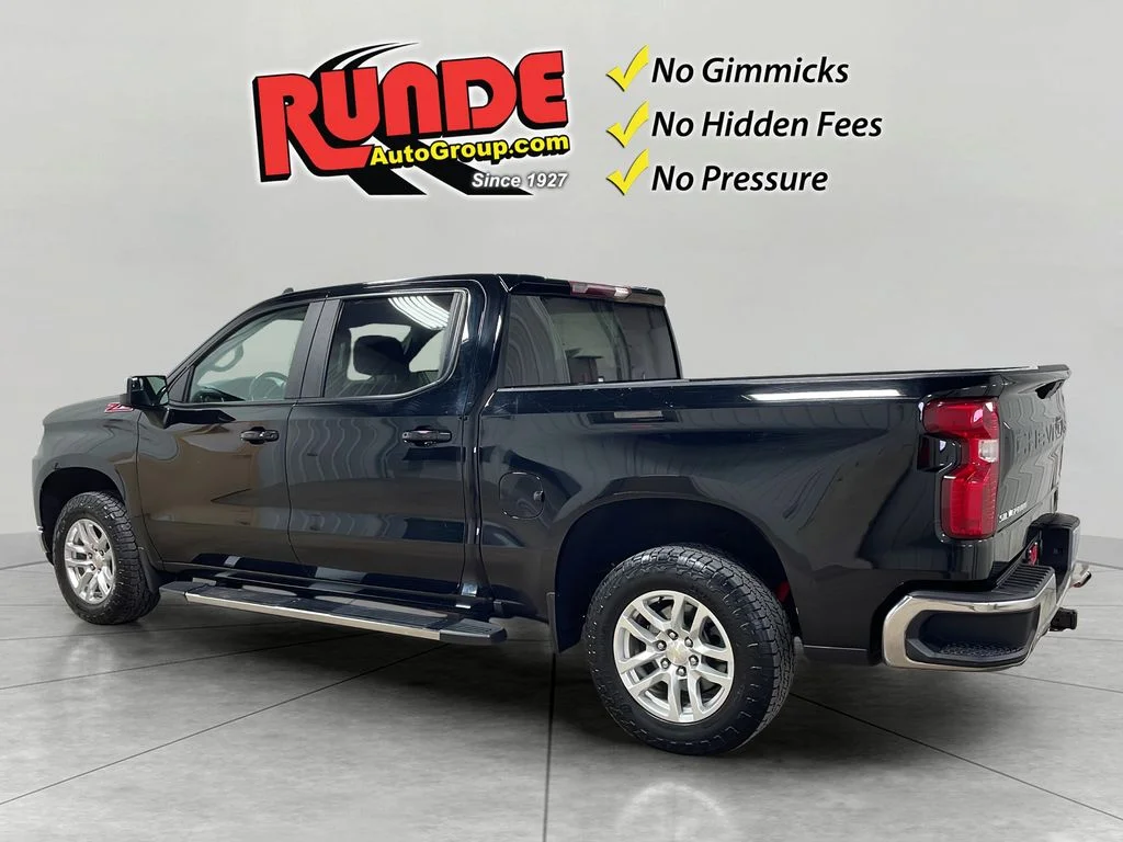 Used 2022 Black Chevrolet LT image 5