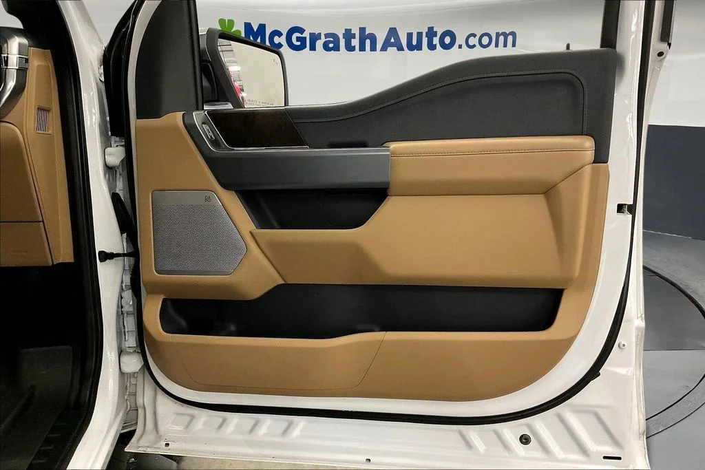 Used 2021 White Ford Lariat image 29