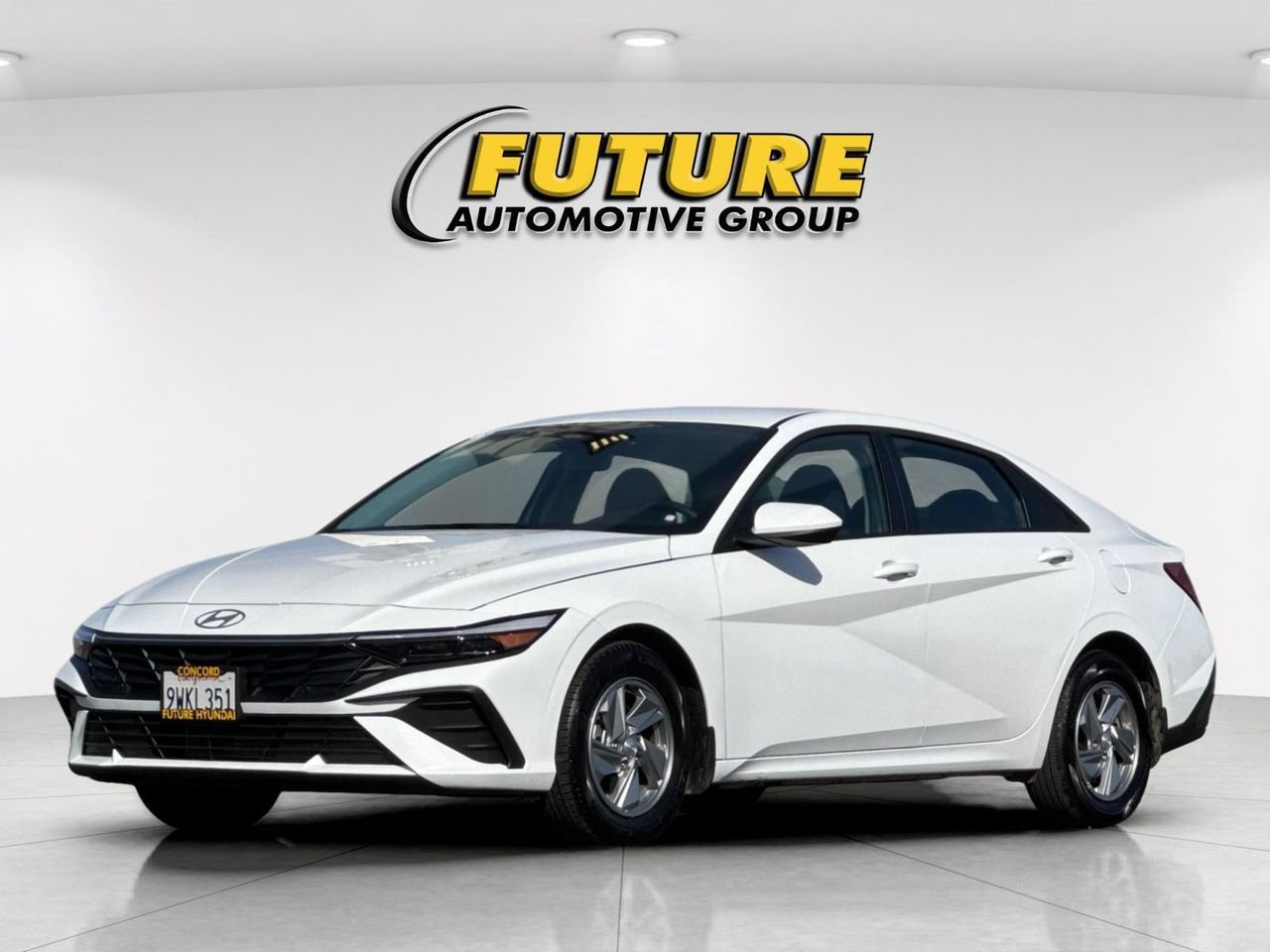 New 2026 White Hyundai SE image 7