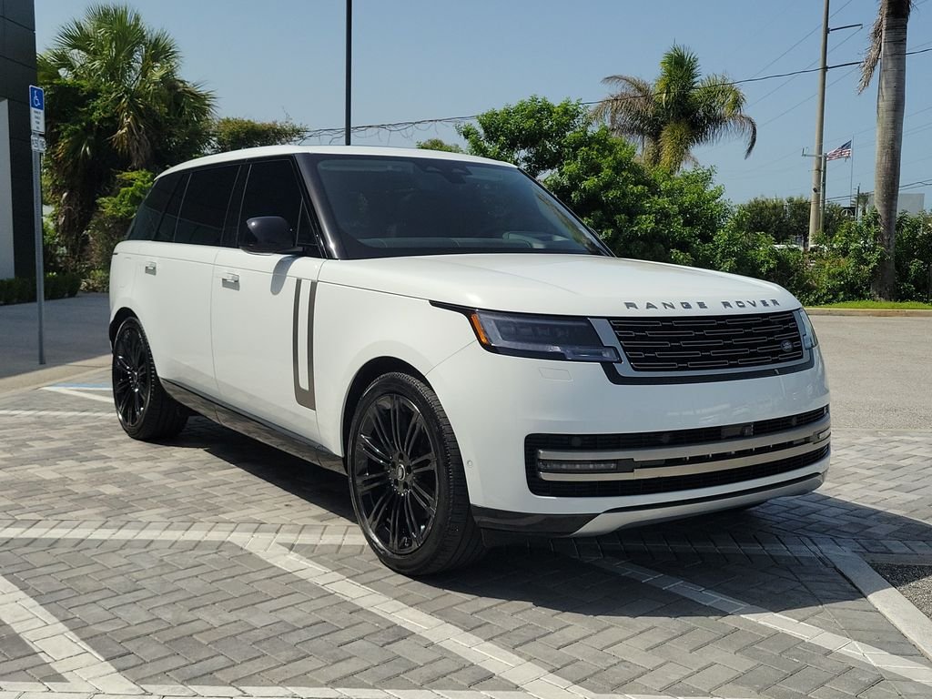 Certified Used 2025 White Land Rover SE image 7
