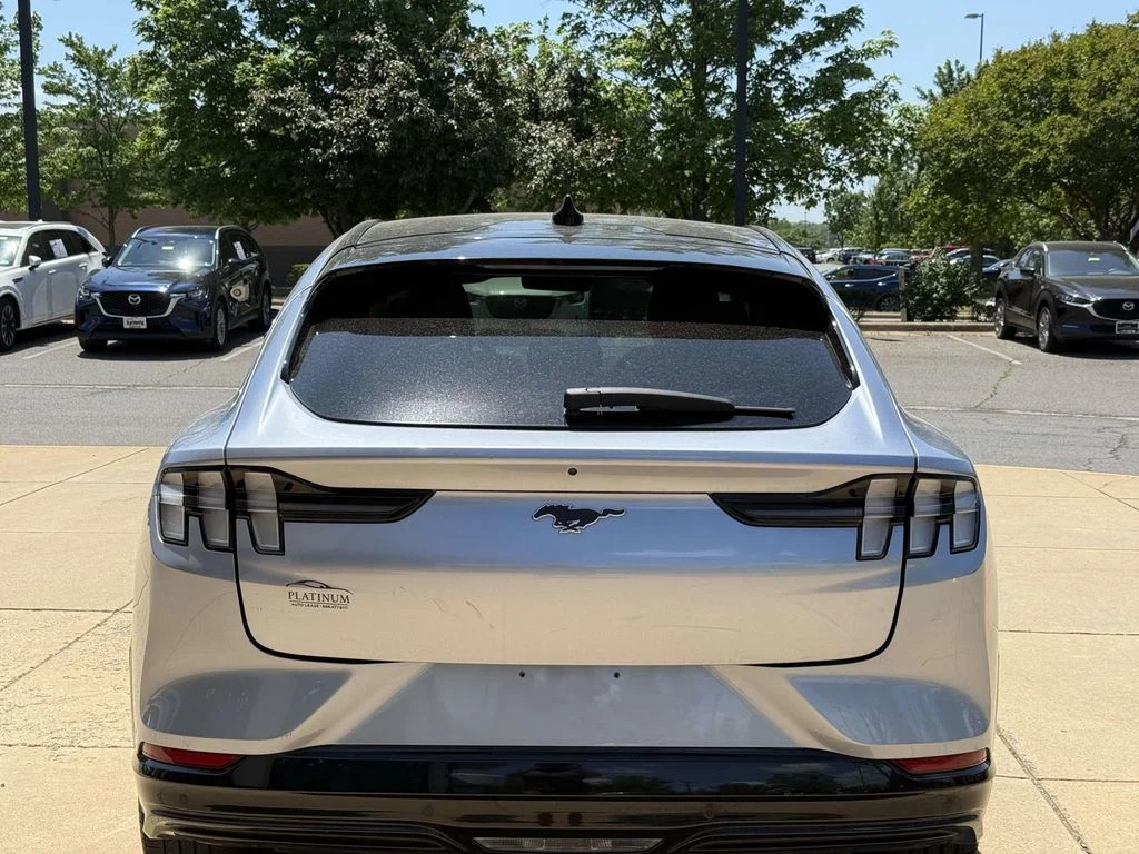 Used 2022 Blue Ford Premium image 11