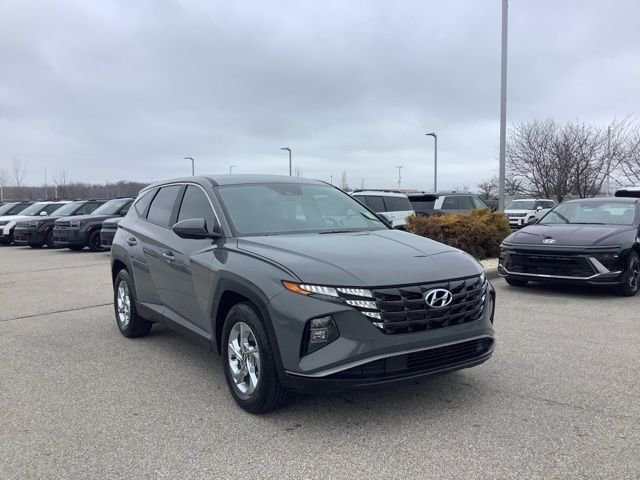 Certified Used 2024 Gray Hyundai SE image 4