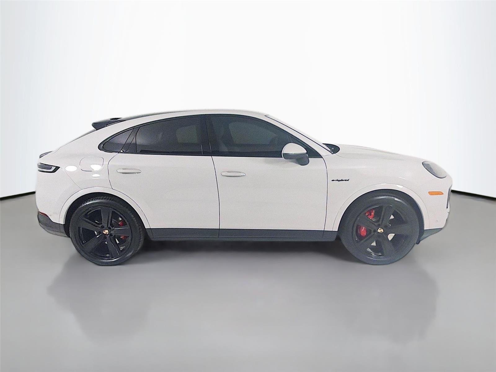 Used 2025 Chalk Porsche S E-Hybrid image 27